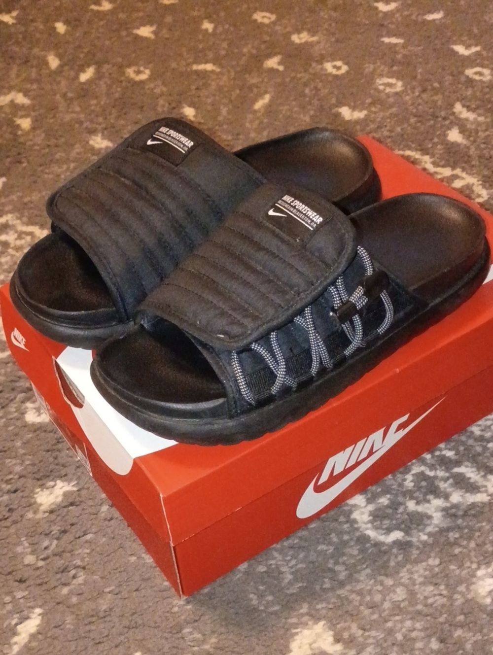 Nike Air Asuna Slude 2 NA Black Quilted Strap Slide Sandals